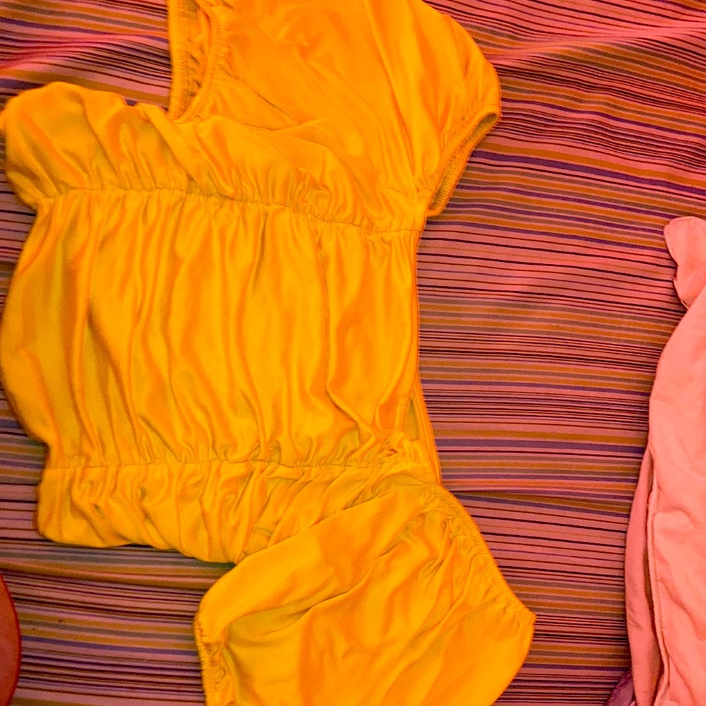 Yellow cropped shirt